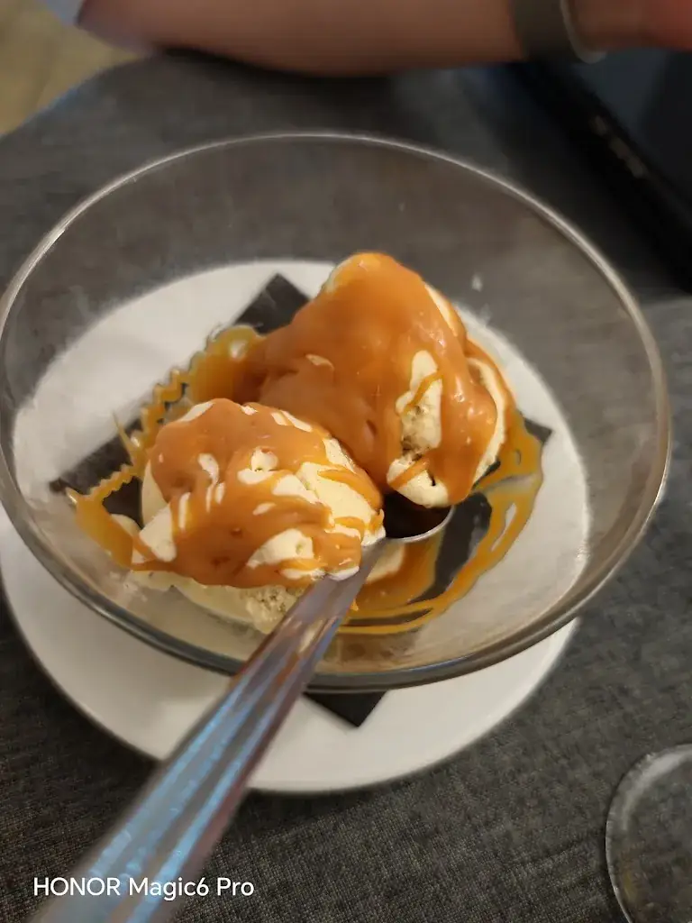 Françoise PINEL_Logis Hôtel de France_Astaffort_review