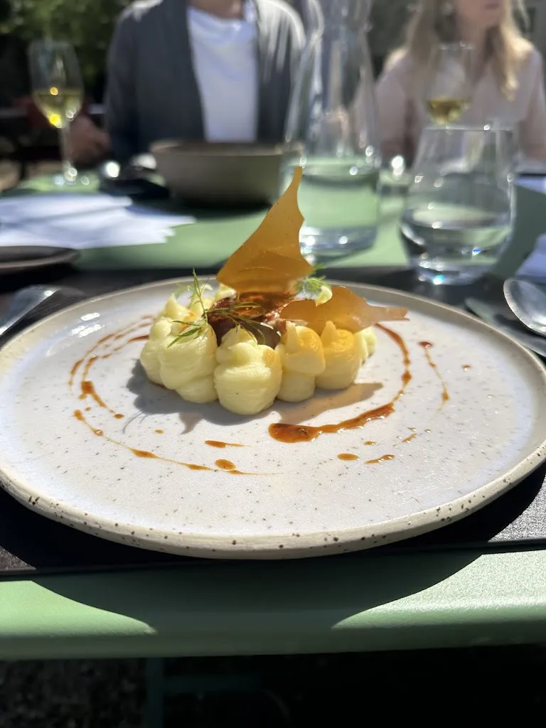 Vladimir Gorlanov_L'Auberge du Prieuré_Moirax_review