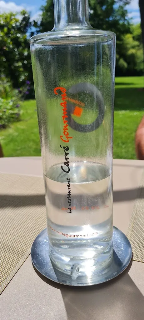 Stephanie Bickers_LE CARRE GOURMAND_Boé_review