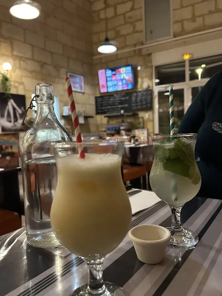 Cecile_A Table !_Arveyres_review