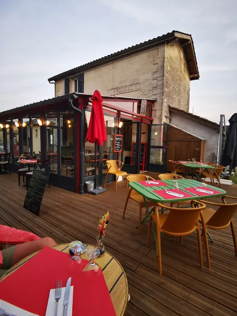 Bistro Pharell_Fronsac_slider_image_1