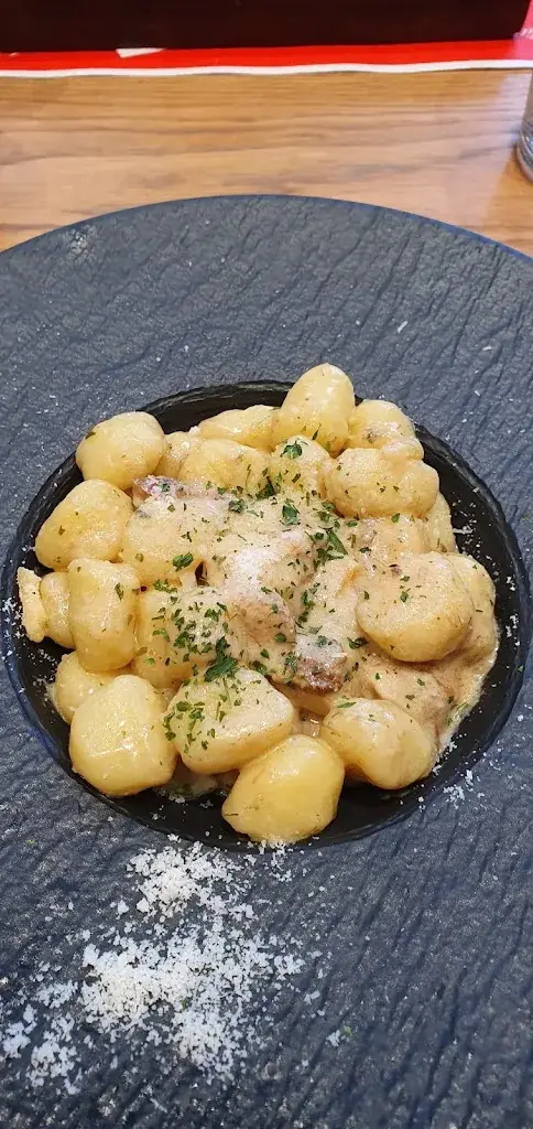 ŃȚ Ŕ_Maison Politi_Libourne_review