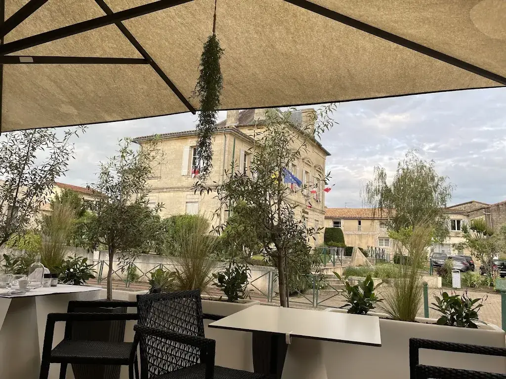 Kim B_Restaurant l'Atmosphère_Saint-Germain-du-Puch_review