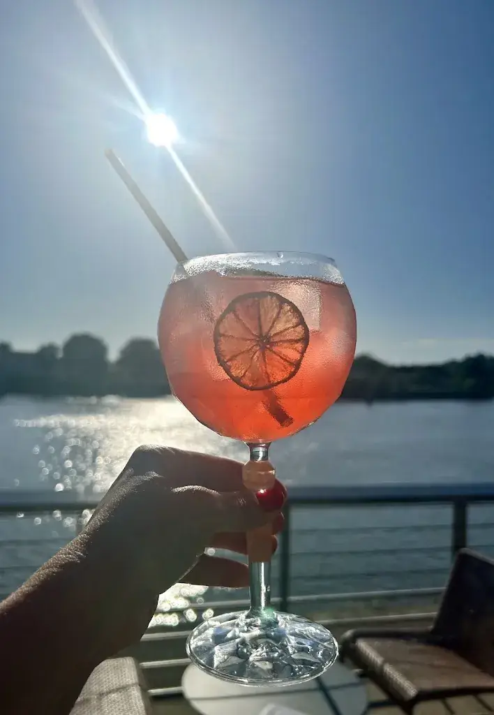 La Guinguette de Felicità Libourne Restaurant in Libourne