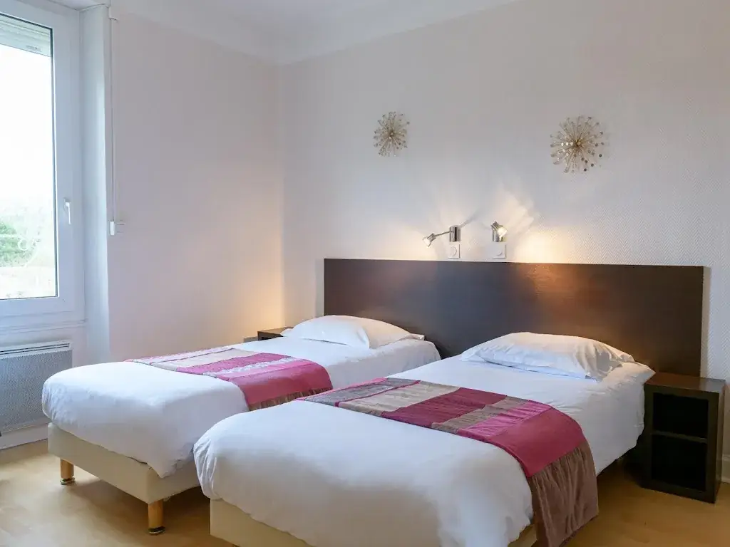 Logis Hôtel du Jabron_Bégude-de-Mazenc_slider_image_2