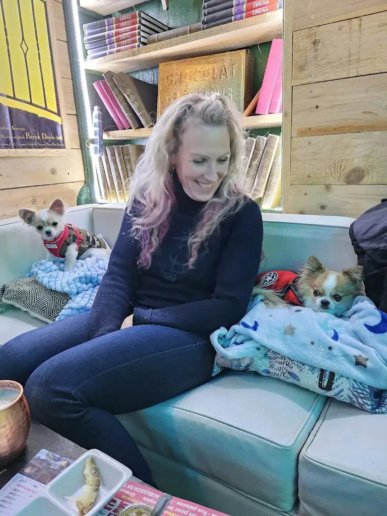 Tara Evans _Pub 51 Pizzeria_Aubusson_review