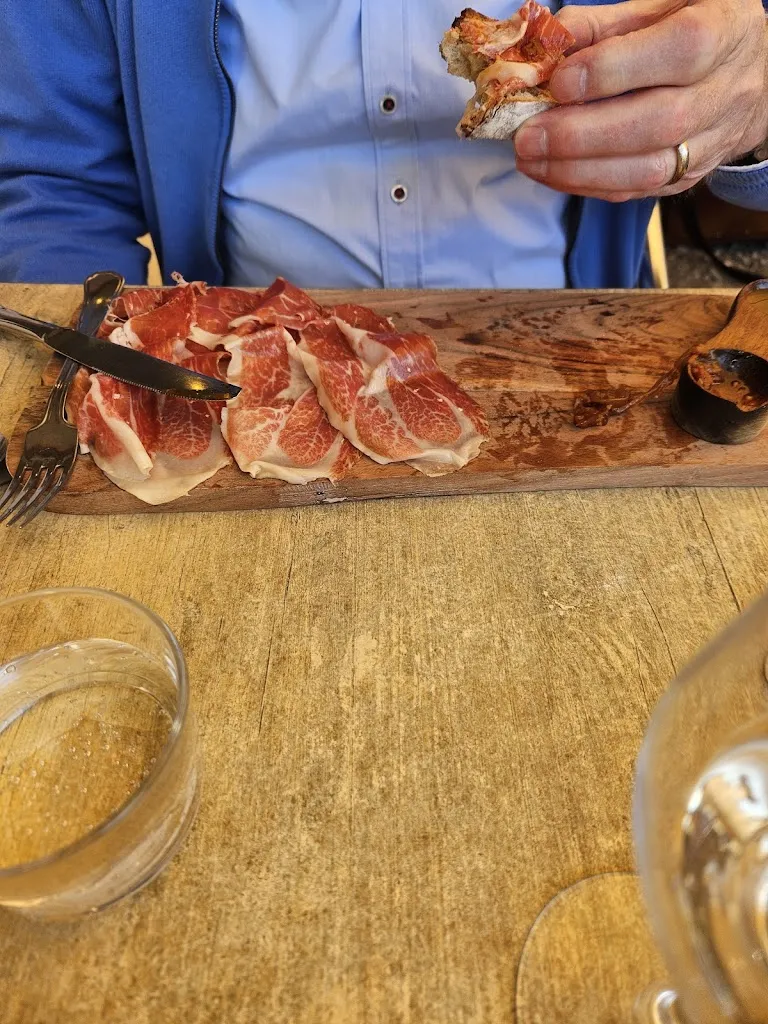 Anne-Marie Winch_Restaurant des Chasseurs_Ascain_recensione