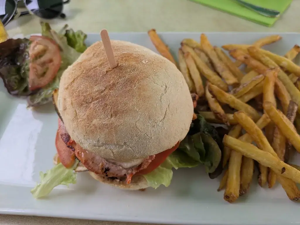 Marcel Falan_Lagunen Artean_Ascain_review