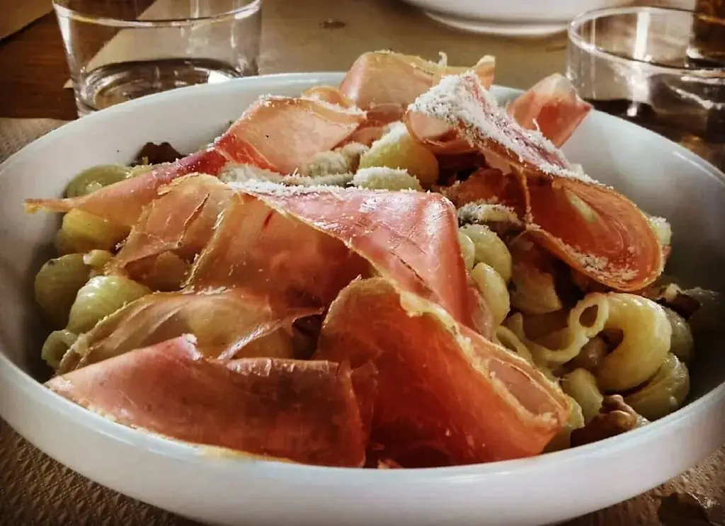 Xoko Ona_Ascain_slider_image_2