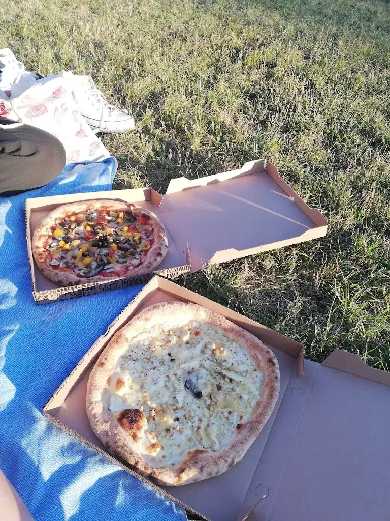 Loreline la Rêveuse_La Pizz'a Yan_Bégude-de-Mazenc_review