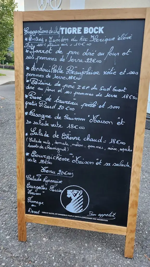 Menü_Auberge Du Boulodrome_Chambre_Bild_1