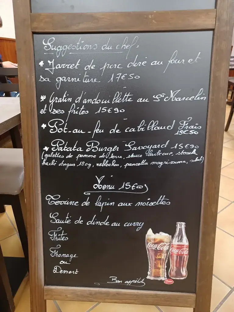 Menü_Auberge Du Boulodrome_Chambre_Bild_3