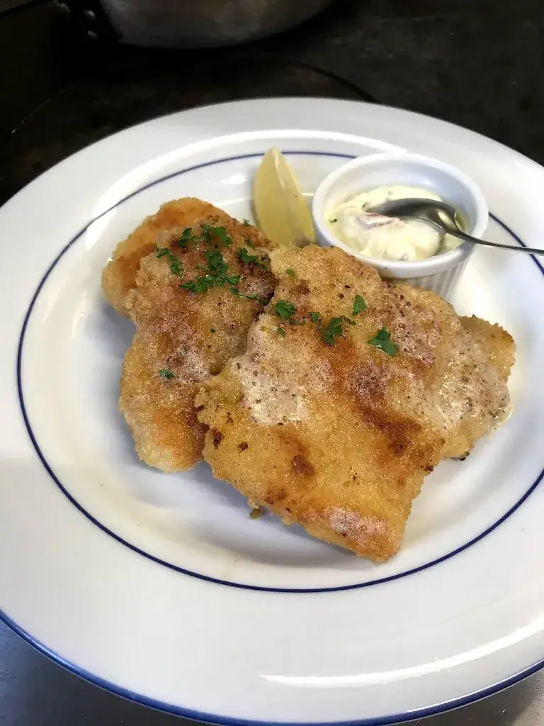 Menü_Auberge Du Boulodrome_Chambre_Bild_5