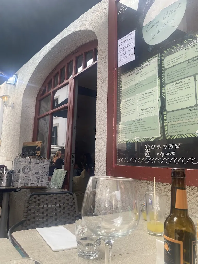 Roman Kunz_Cosy West_Saint-Jean-de-Luz_review