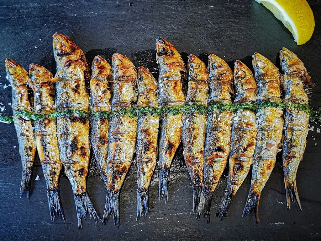 Arrantzaleak L' Auberge aux Poissons_Ciboure_slider_image_2