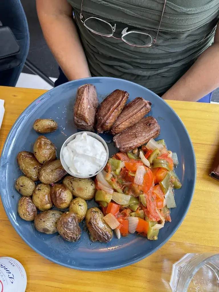 Norine Elliott_Gédéon_Saint-Jean-de-Luz_avis