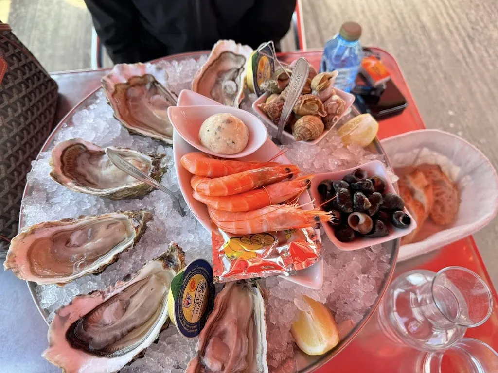 ShuZhen Chua_Chez Baleste - Cabane 12_Audenge_review