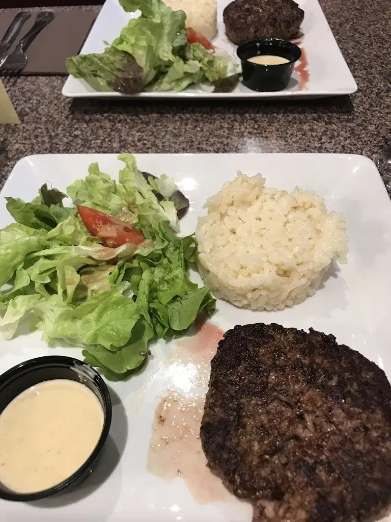 Anastasija Blinova_La Gravette_Audenge_review