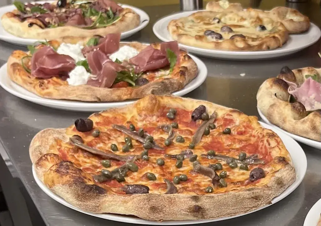 I CUGINI Pizzeria_Audenge_slider_image_2