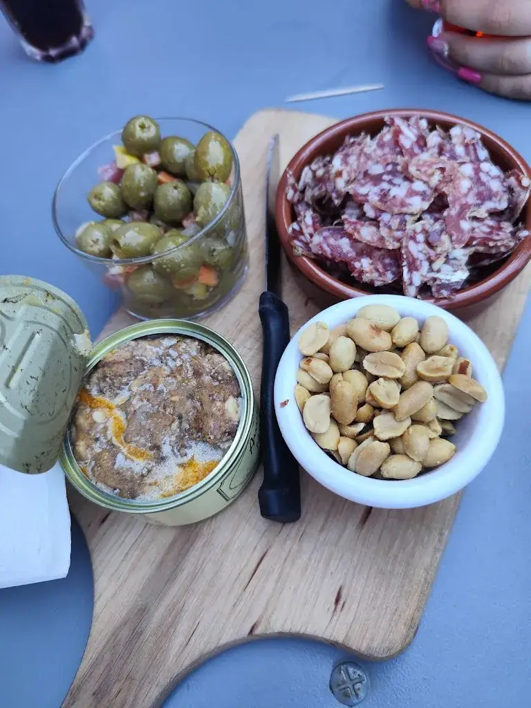 Jean-Michel Boué_Arthurs Frenchies BBQ_Lanton_review