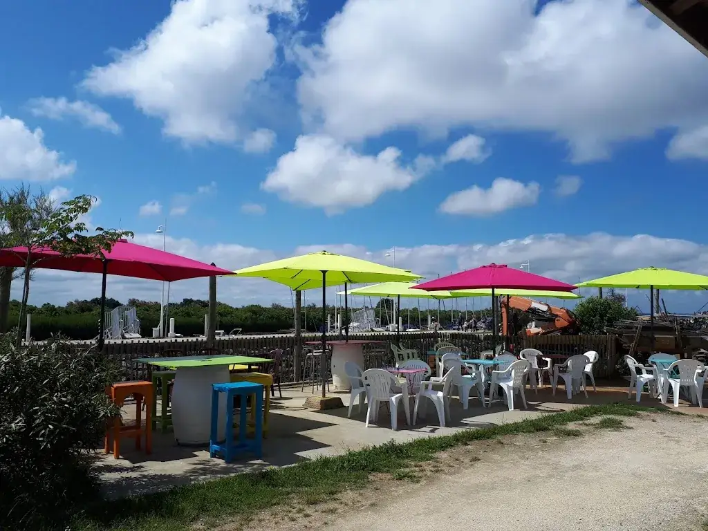 Bernard Bergez cabane 8 port d Audenge_Audenge_slider_image_2