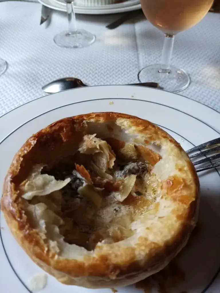 Isabelle Morin_Au P'tit Creusois - Hôtel Bar Restaurant_Compas_review