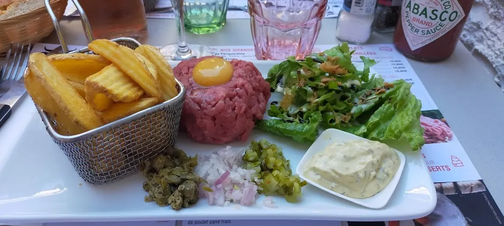 Menü_CLOSED has been for several years_Availles-Limouzine_Bild_7