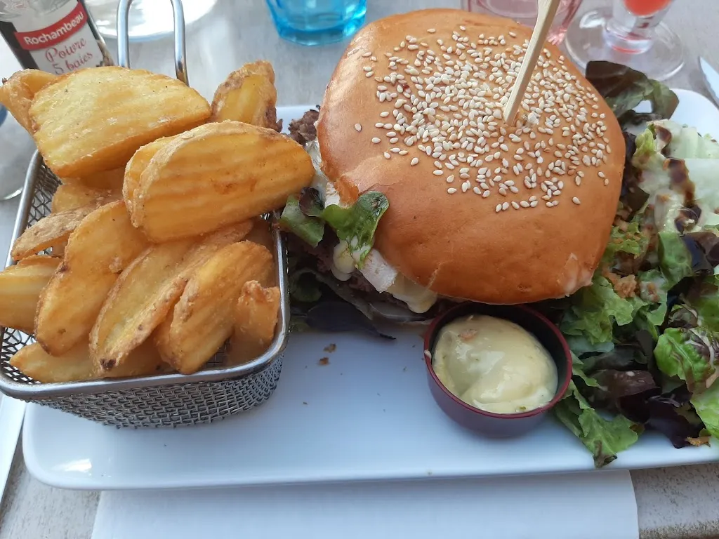 Menü_CLOSED has been for several years_Availles-Limouzine_Bild_8