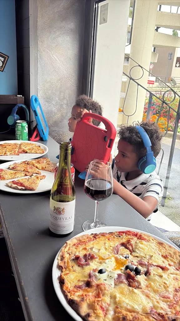 Pizza Pepone_Balme-de-Sillingy_slider_image_3