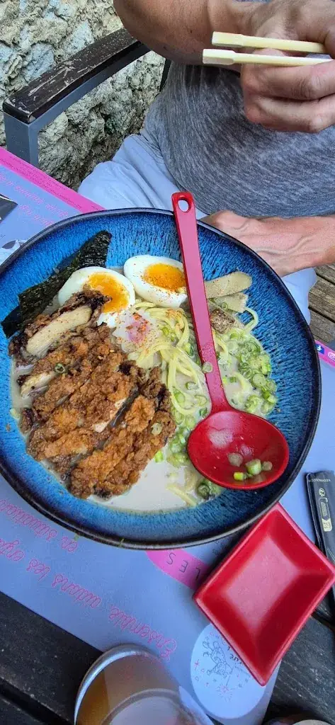 Virginia Delgado_OJ Bento_Castelnau-de-Médoc_review