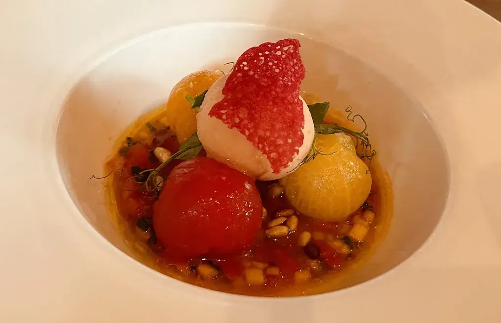 Virginie LORENTZ_La Table de Bellefois_Neuville-de-Poitou_review