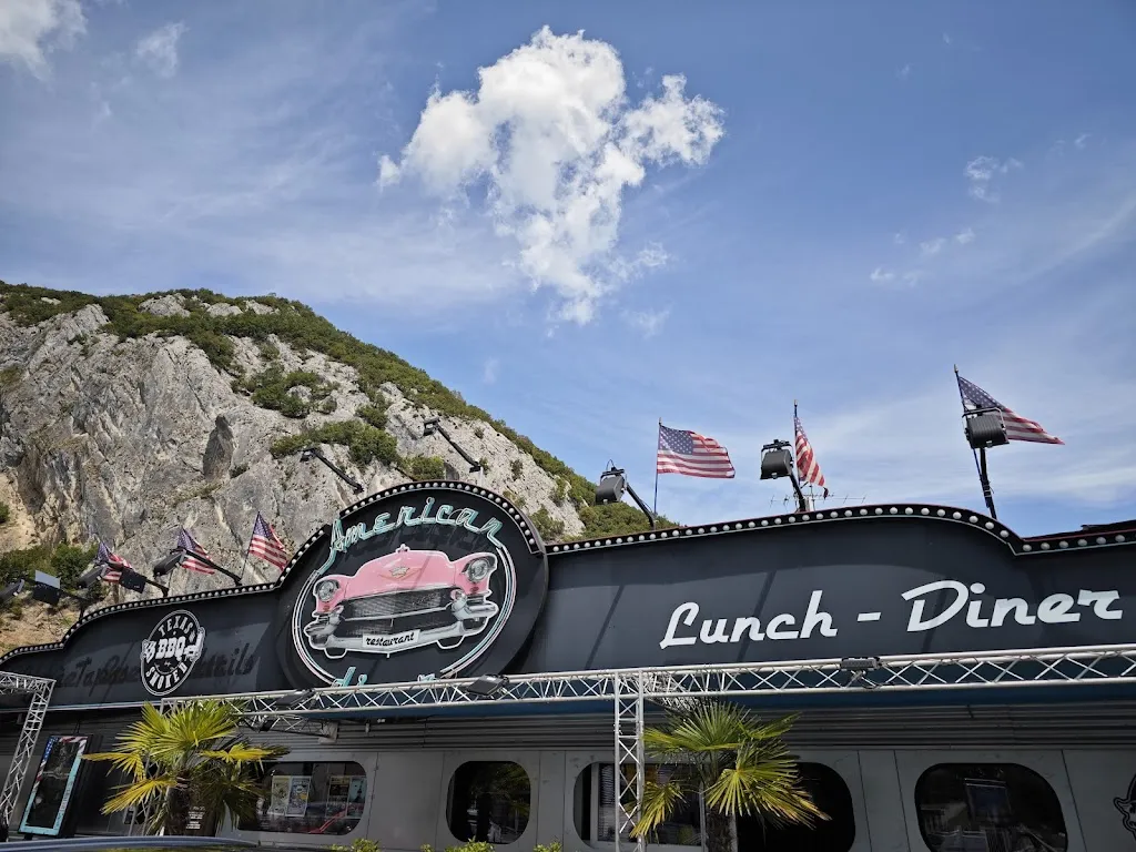 Contact 47ZERO_American diner_Sillingy_Bewertung