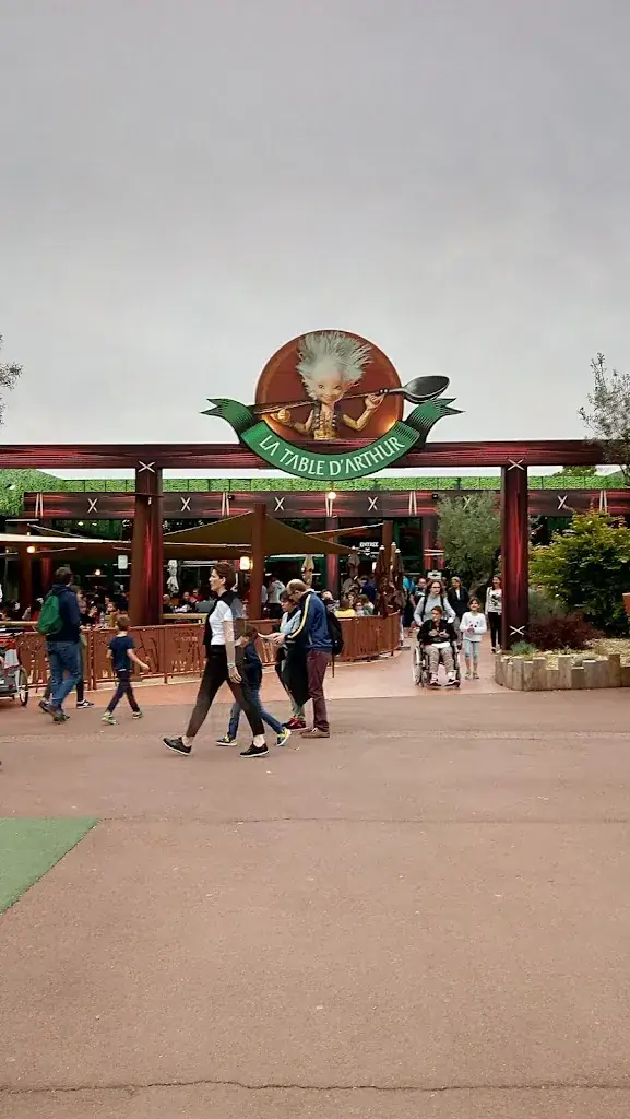 Lagadu D'Auvergne_La Table d'Arthur_Chasseneuil-du-Poitou_reseña