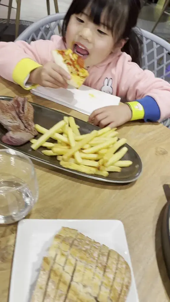 Kwan Juk Siu_L'Atelier des Saveurs_Chasseneuil-du-Poitou_Bewertung