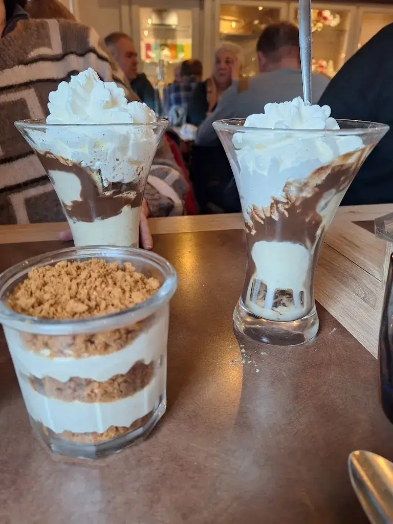 christine davis_La Taverne - Table de caractère - Chasseneuil-du-Poitou_Chasseneuil-du-Poitou_review