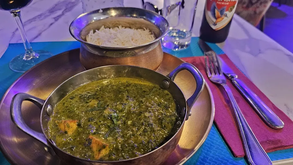 Noora_Honey Moon_Aulnay-sous-Bois_review