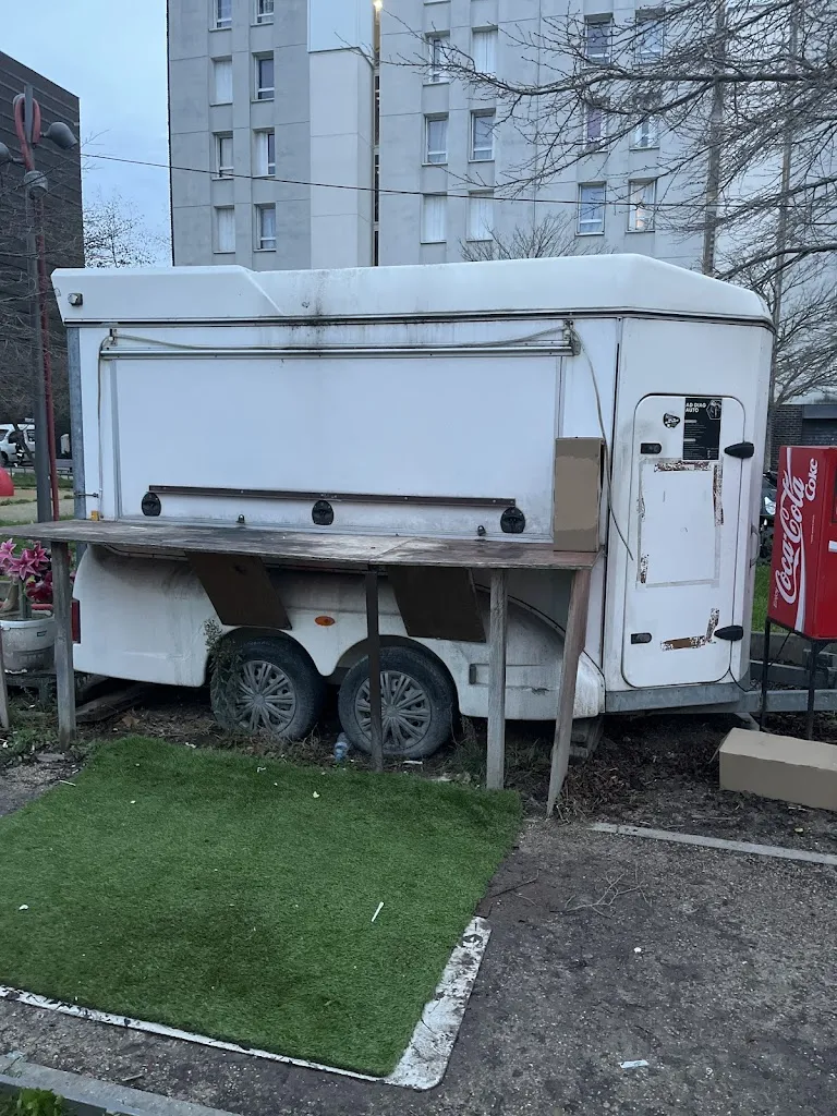 hicham zizah_janot-tartar_Aulnay-sous-Bois_review