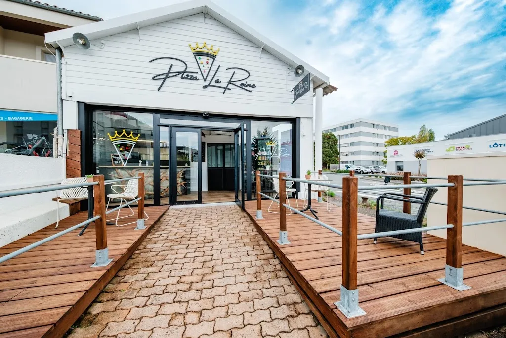 PIZZA LA REINE Restaurant in Aytré
