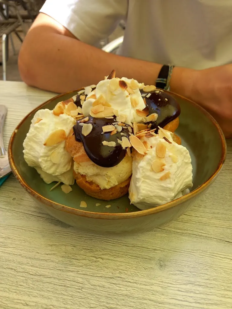 Le Patio_Azay-le-Brûlé_slider_image_2