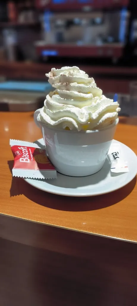 Le Cap Bar_Azay-le-Brûlé_slider_image_2