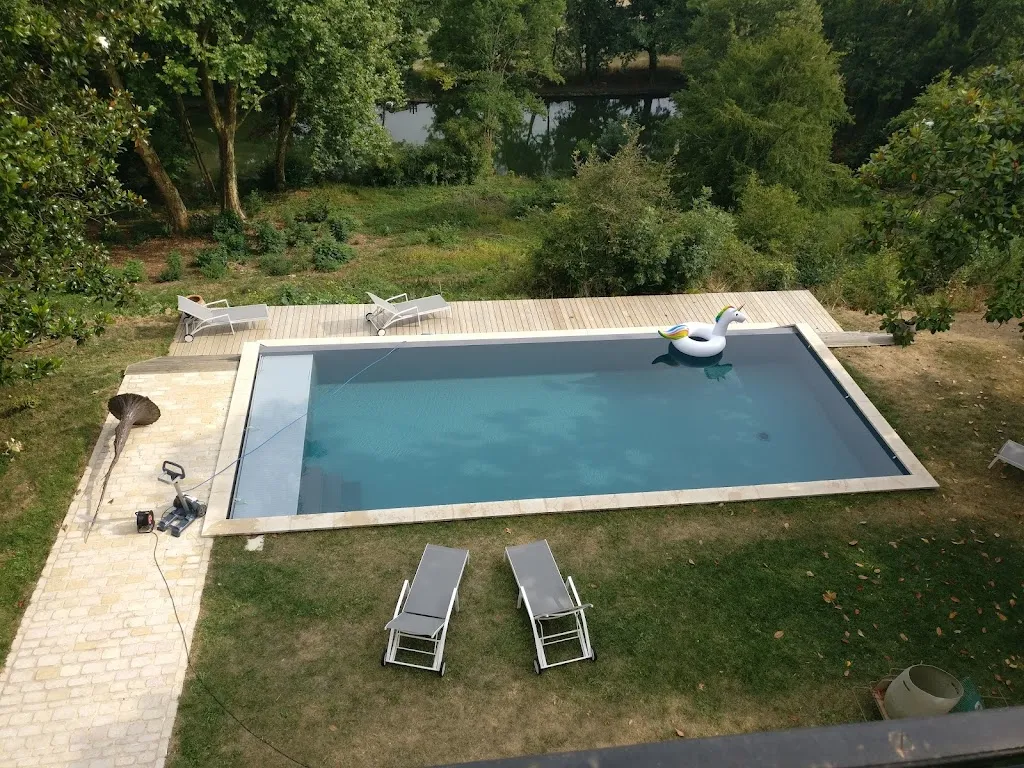 Chris Edgington_Château Les Demeures de Valette_Azay-le-Brûlé_review