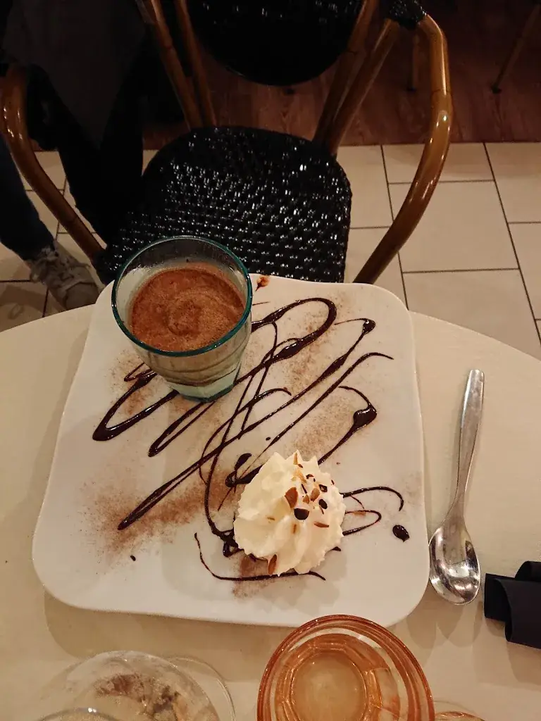 Michele Way_Le Nagdalena_Saint-Maixent-l'École_review