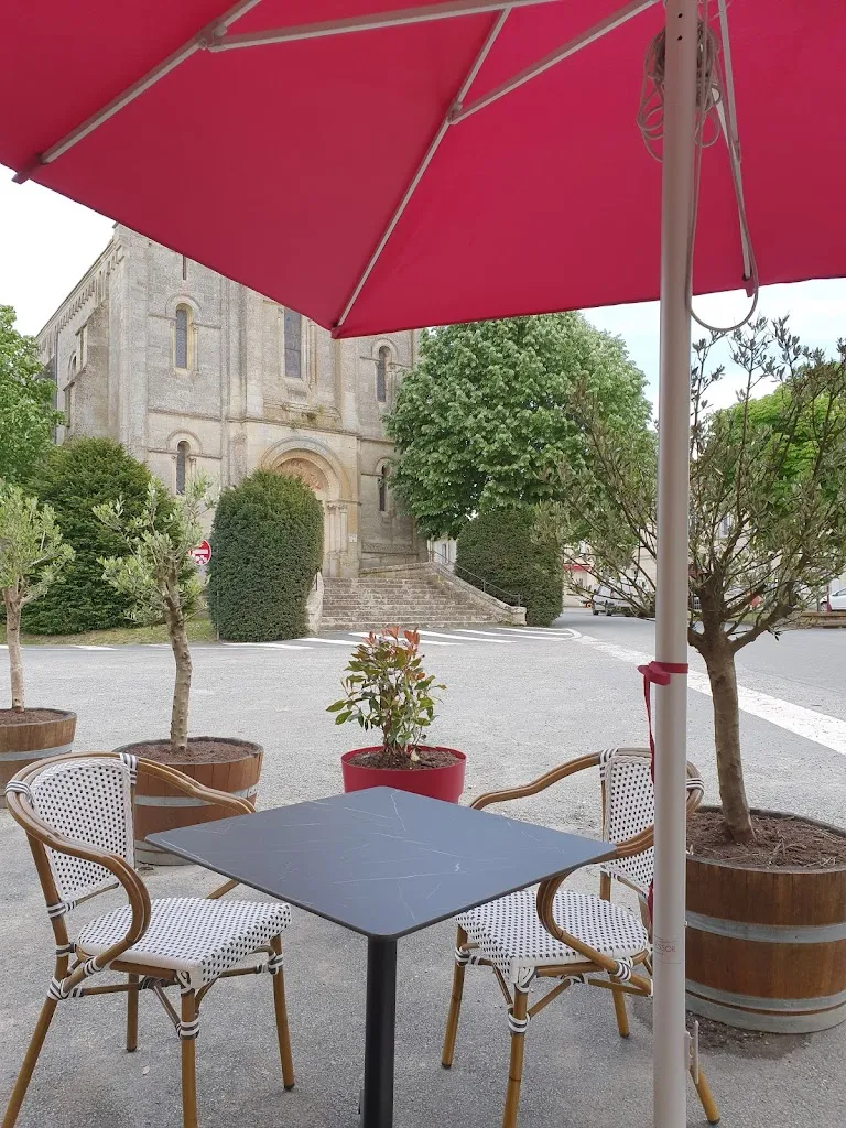 Restaurant l'entre deux verres restaurant in Quinsac