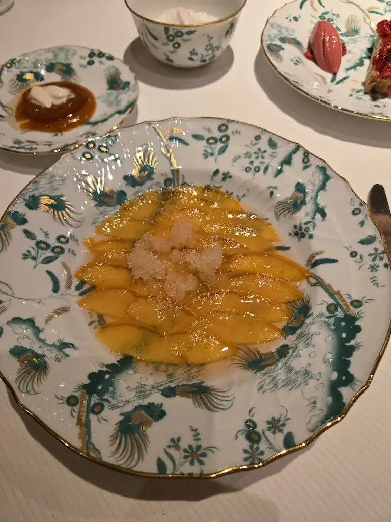 Pierre Gagnaire_Paris_slider_image_3