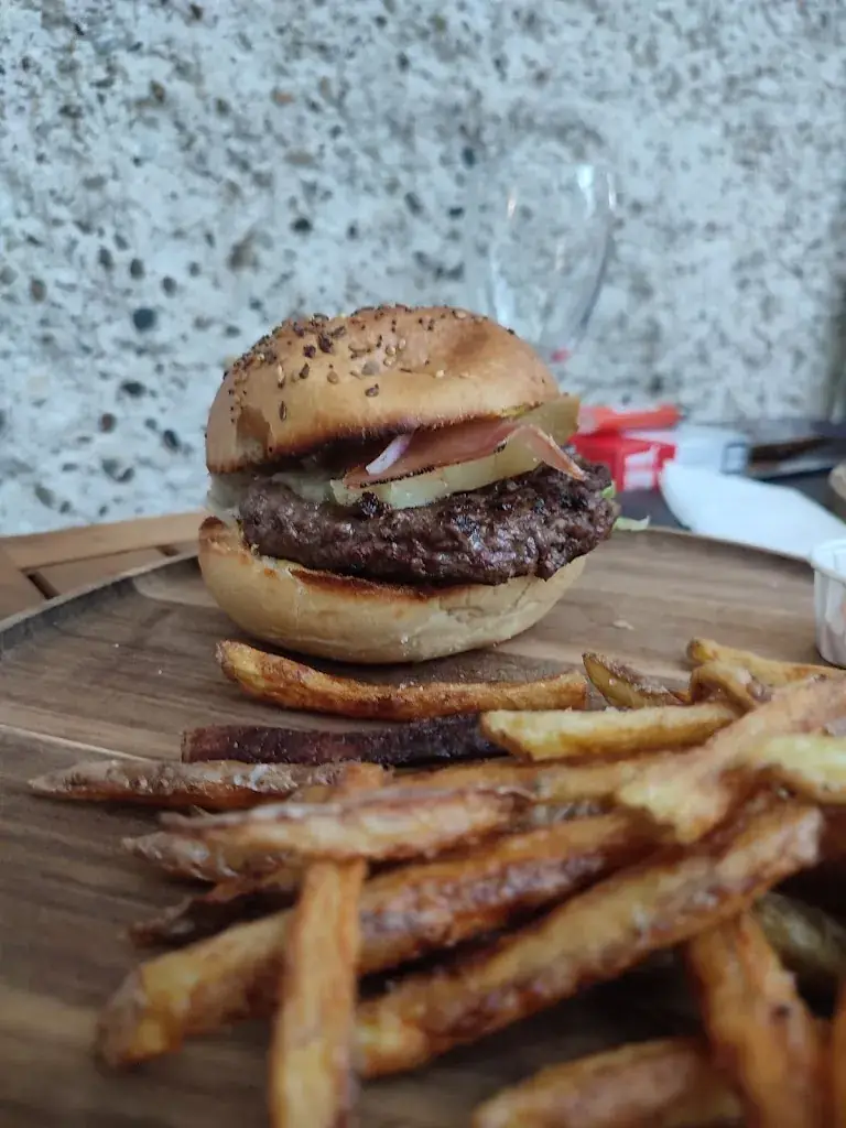 Morgane Boismard_LES SAVEURS DU CAP_Barbaste_review