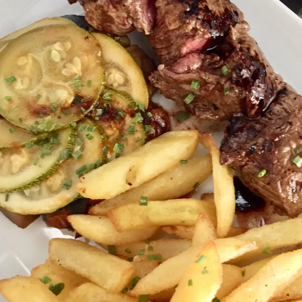 Restaurant Des Amis_Lavardac_slider_image_2