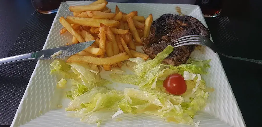 Joelle Doisy_Restaurant Bar Le 19 - Albret_Barbaste_review