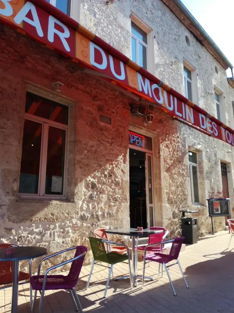 Bar du Moulin des Tours ristorante a Barbaste