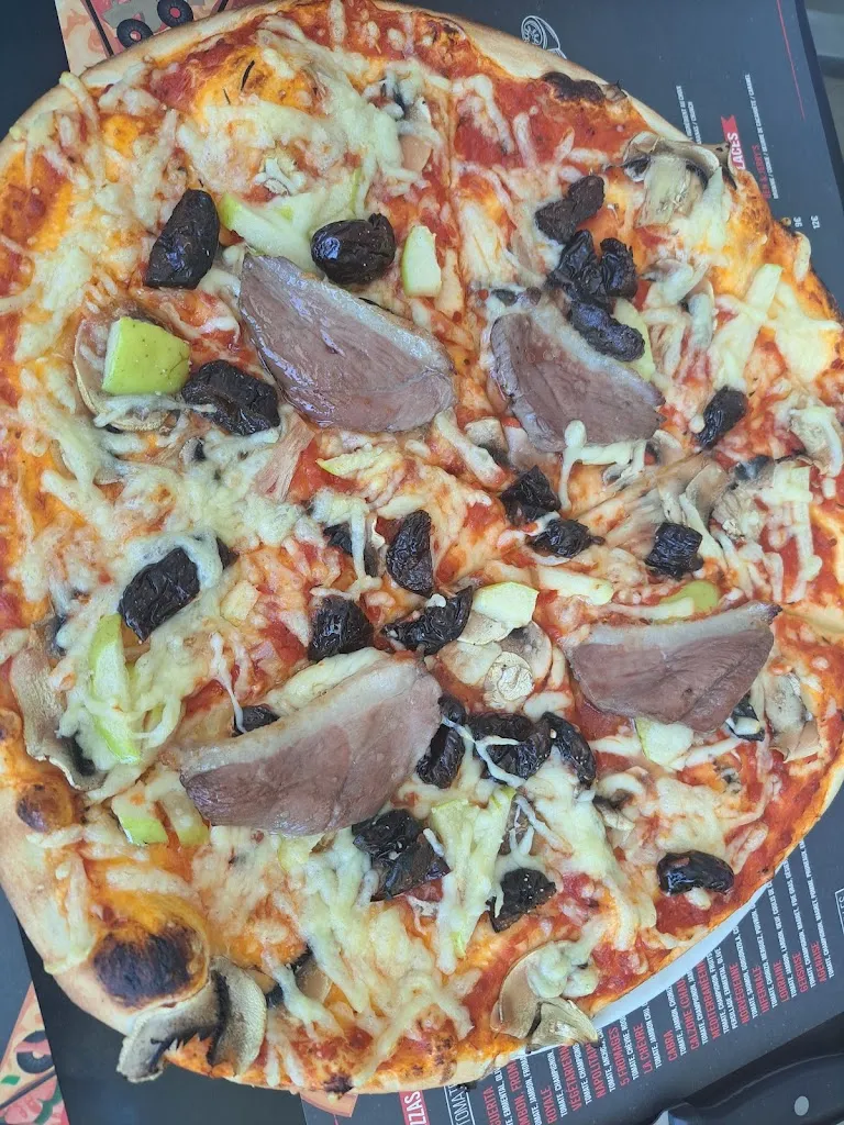 Amélie Corda_Le Buffet_Nérac_review