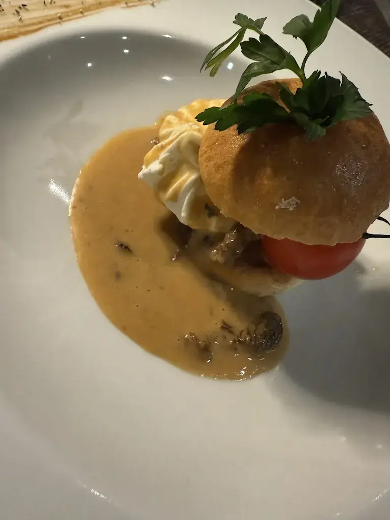 Quentin gilles_La Renaissance_Roche-sur-Foron_review